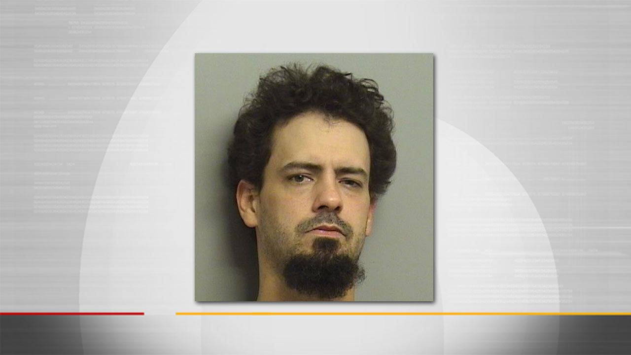 Police: Tulsa Man Tases Girlfriend While Driving