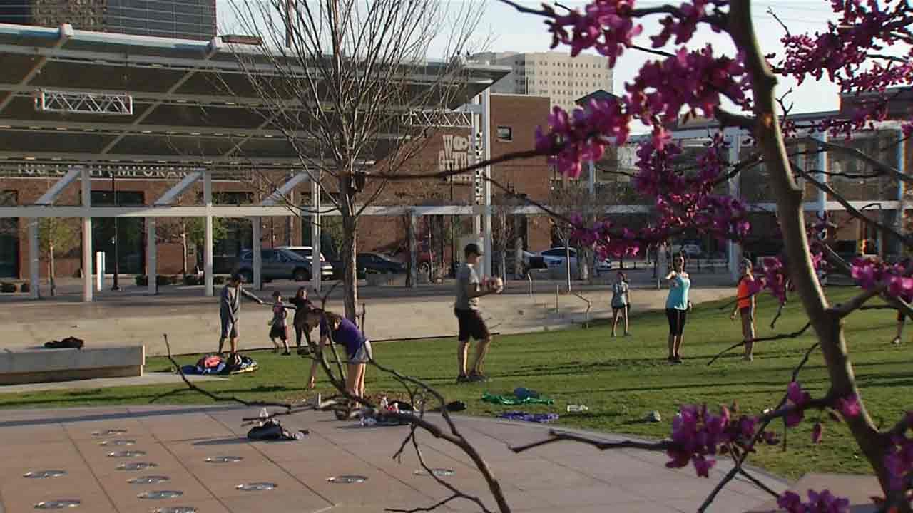 Spring-Like Weather Has OK Allergy Sufferers Sneezing Early