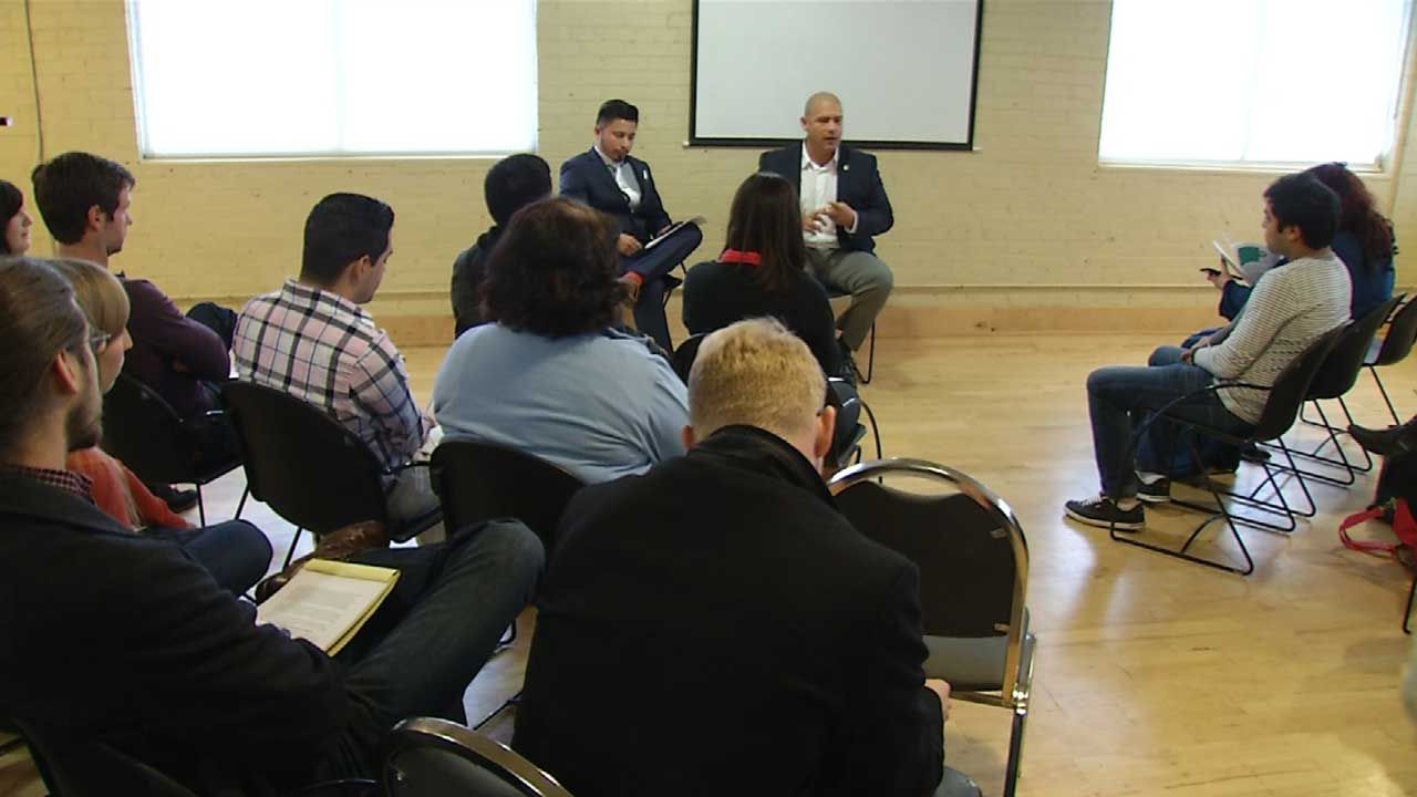 Republican Sheriff Candidate Talks Immigration With Tulsa Hispanic Community