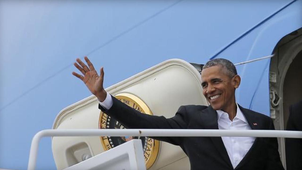President Obama Welcomed For Historic Cuba Visit
