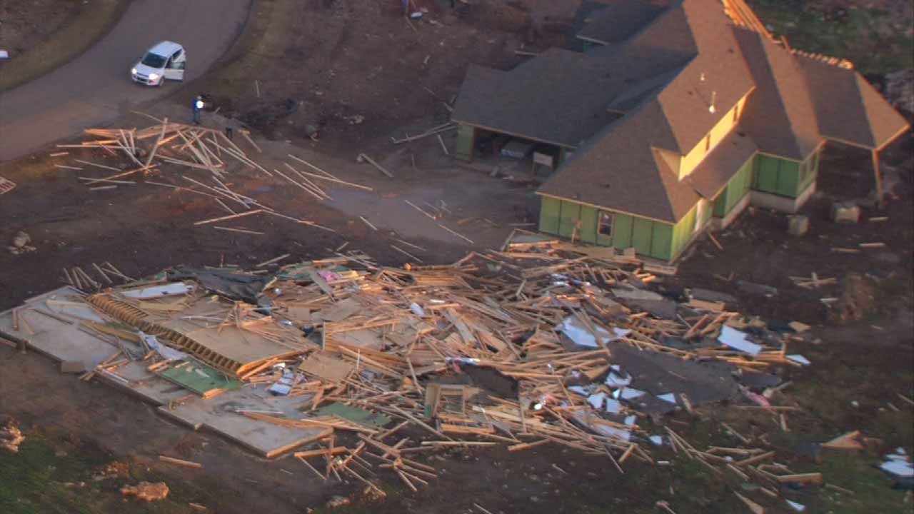 National Weather Service, Travis Meyer, Assess OK Tornado Damage