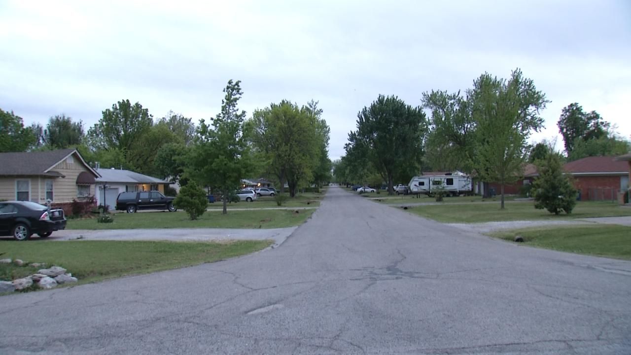 Police: Shots Fired During Tulsa Car Burglary Attempt