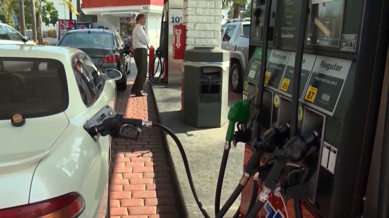 AAA: Don't Pick Fuel By Using Nozzle Color At The Pump