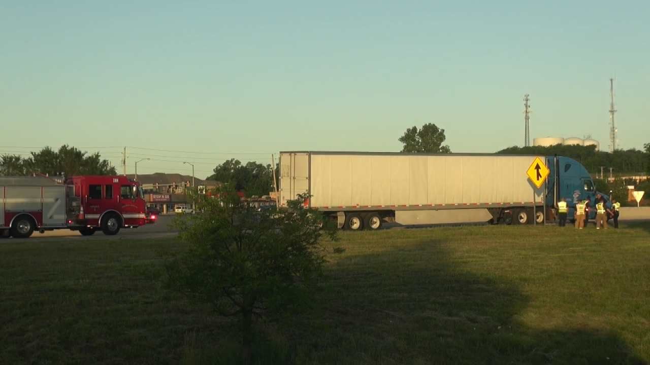 Fuel Spill Slows Traffic On BA Expressway In Broken Arrow