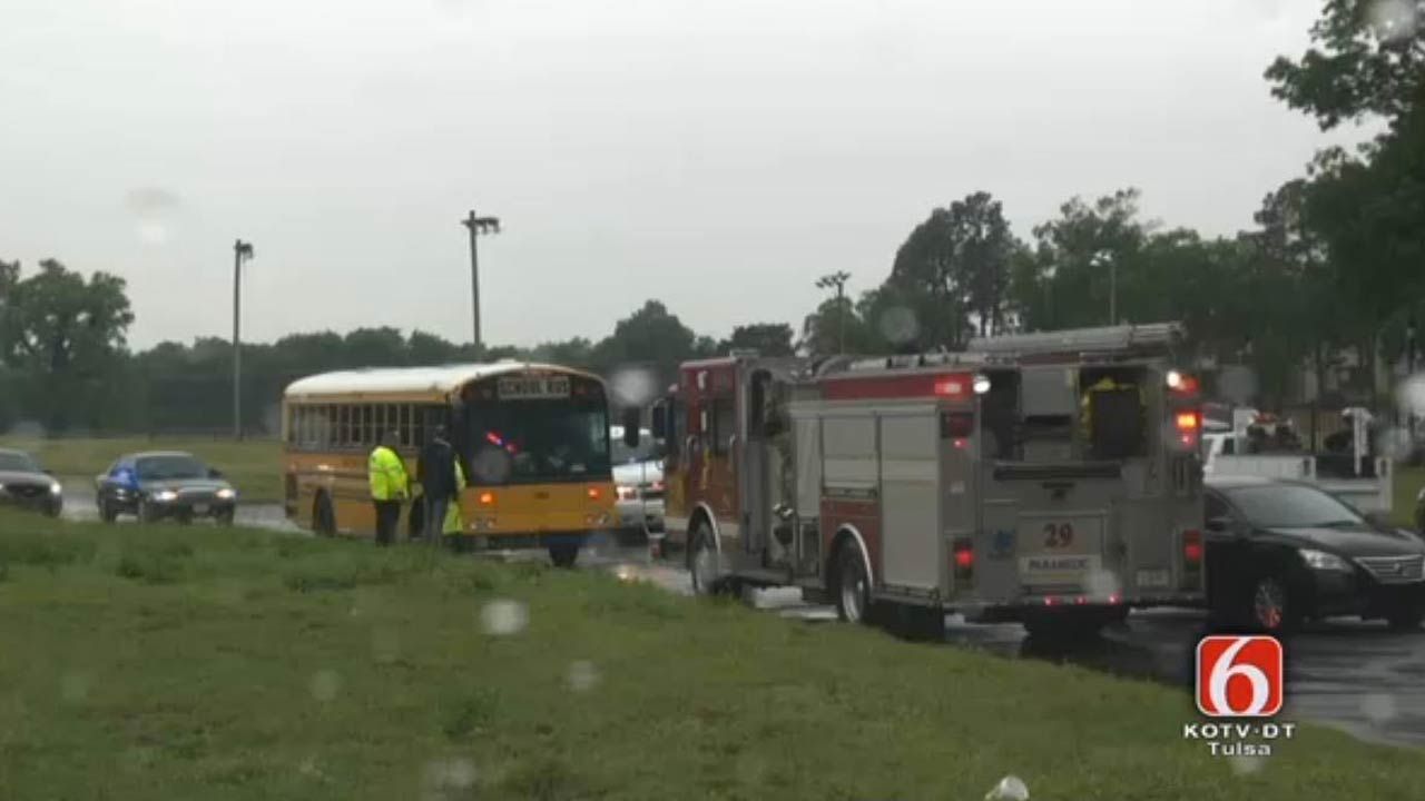 Jenks School Bus Carrying Elementary Kids Involved In Crash