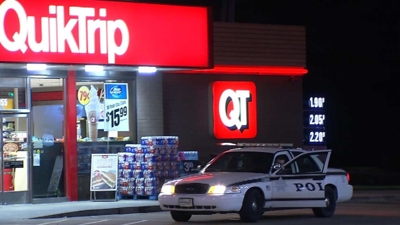 Man Robs Tulsa QuikTrip