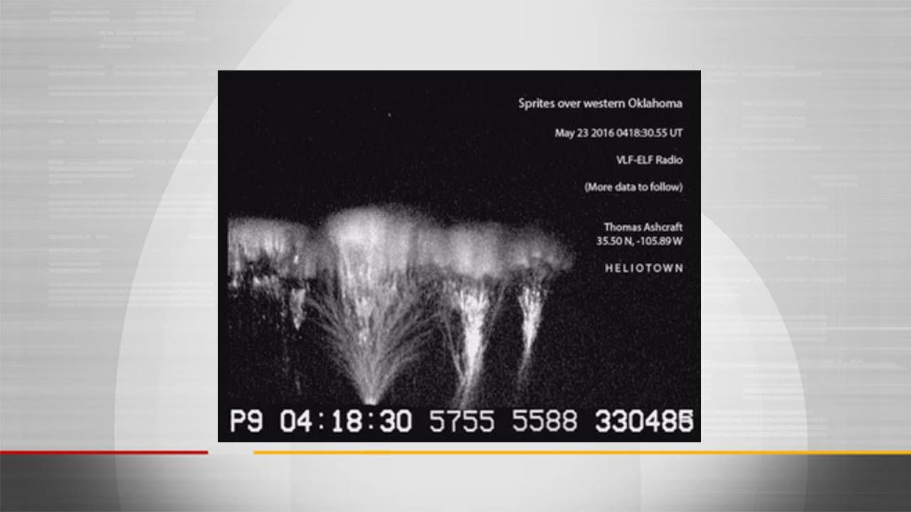 Amateur Astronomer Captures Space Lightning Over Oklahoma