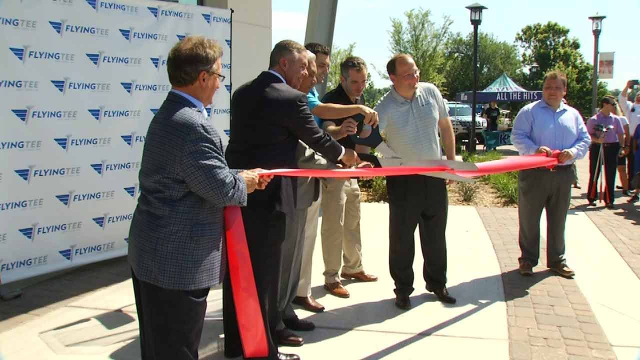 FlyingTee Holds Grand Opening On RiverWalk