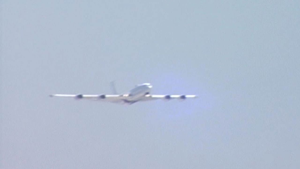 Navy Jet Comes To Tulsa International Airport For Practice