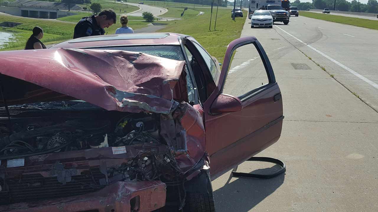 Geese Cause Crash On Tulsa Highway