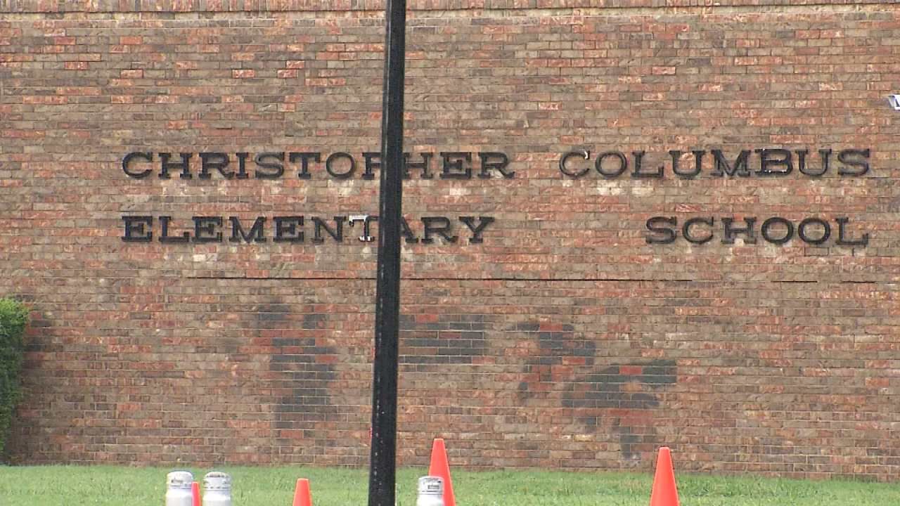 Lightning Strikes Delays Start At Tulsa Elementary School