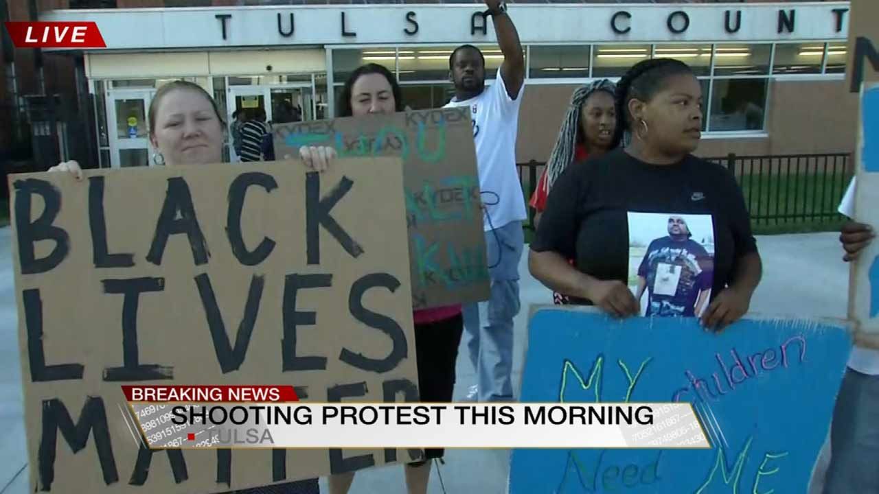 Tulsa Group Protests Police Shooting Of Terence Crutcher