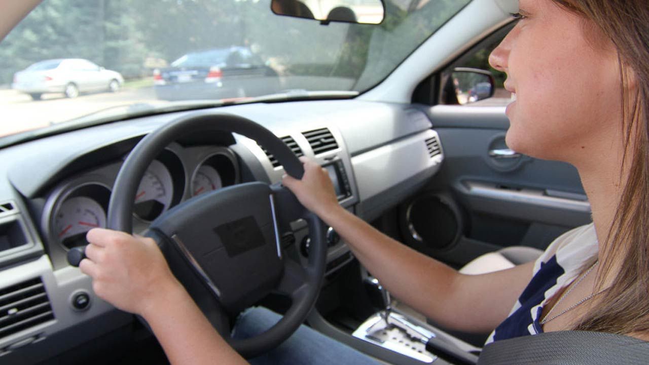 Study Outlines Teens' Worst Driving Habits As Deadly Crashes Spike