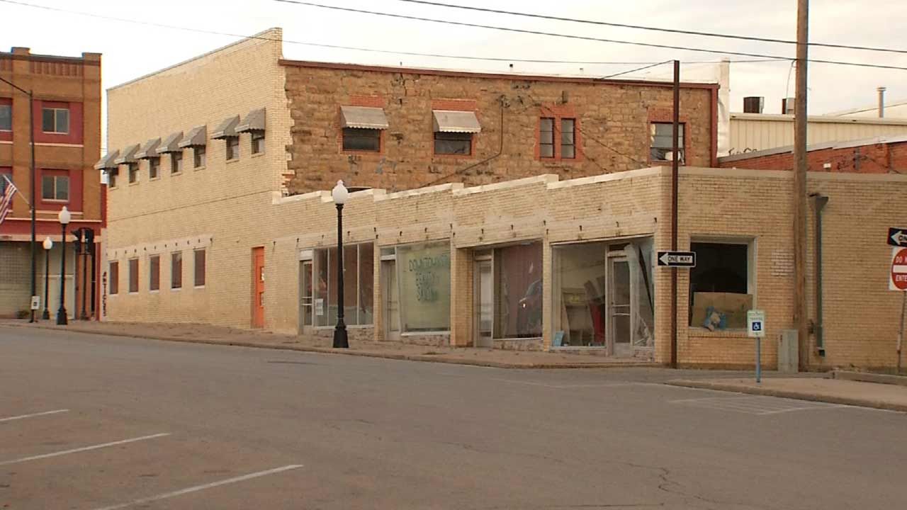 Cushing Earthquake Shakes Up Business District