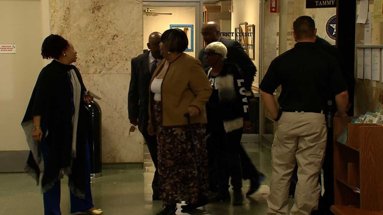 Crutcher Family Pleased Manslaughter Trial Of Betty Shelby Will Move Forward