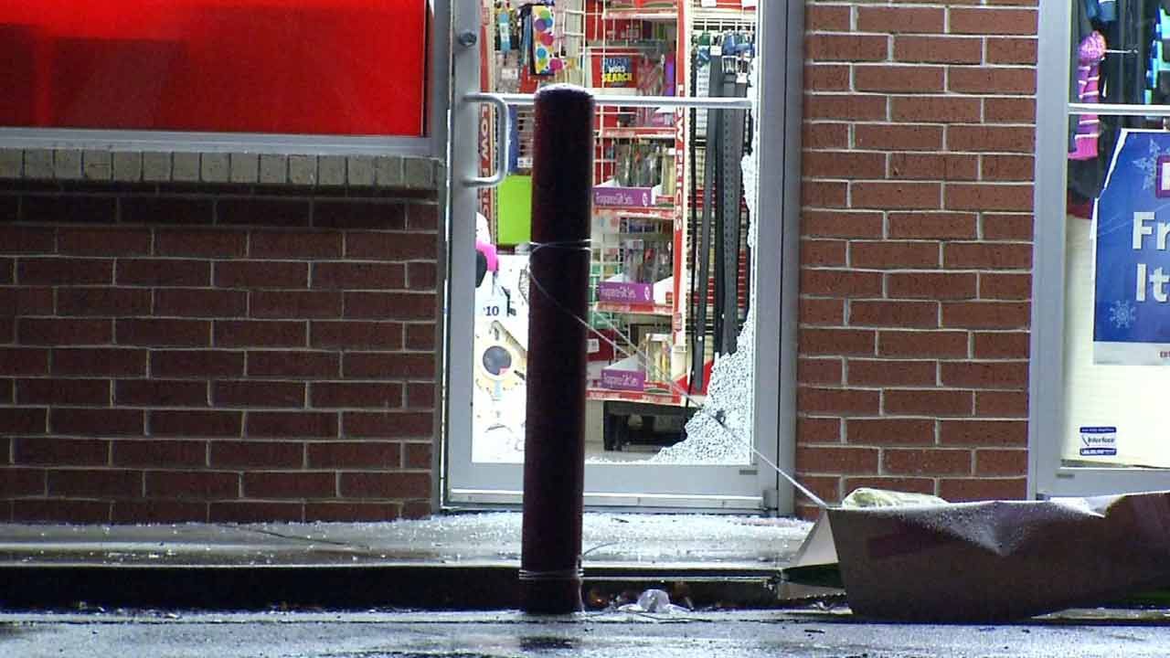 Tulsa Family Dollar Store Burglarized