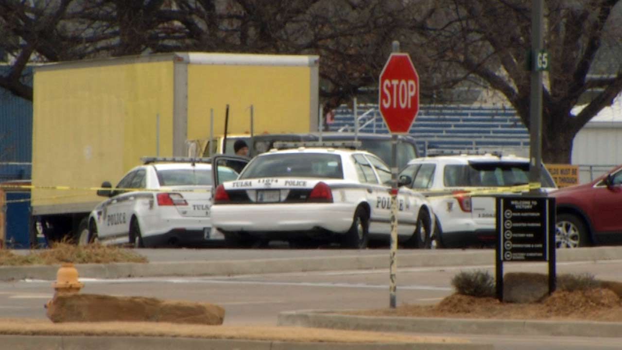 Man's Body Found In Tulsa Parking Lot