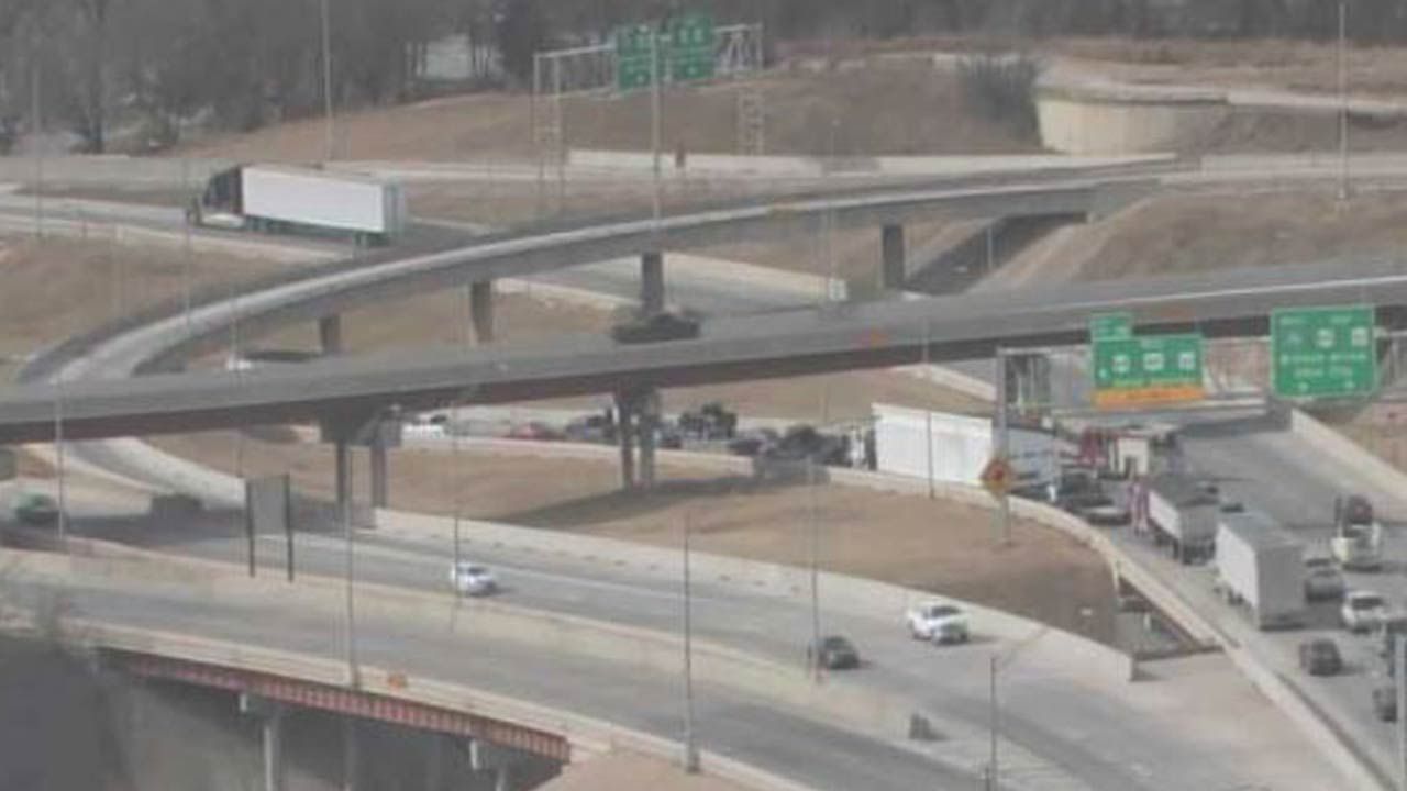 Cattle Escape After Truck Wreck On Tulsa Highway