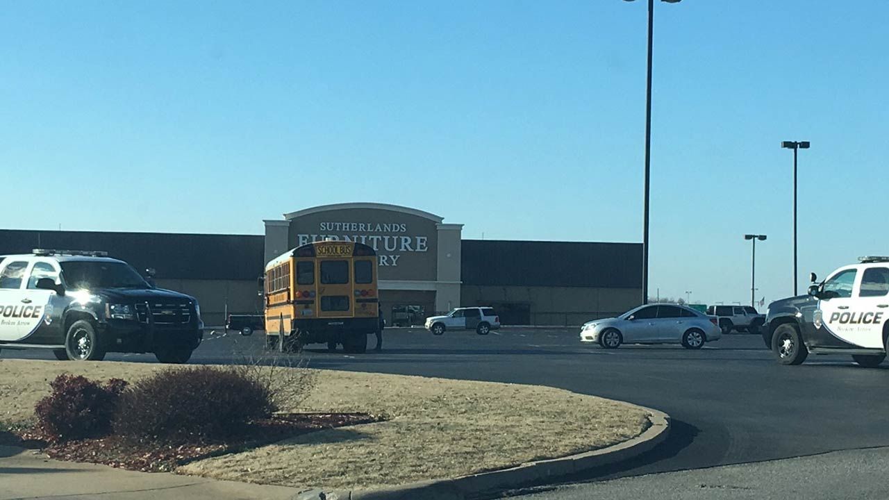 Broken Arrow Police Investigate High School Student For Threat On Bus