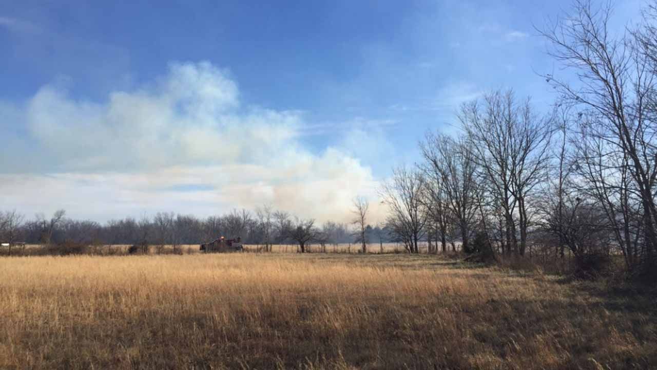 Firefighters Contain Wildfire Near South Coffeyville