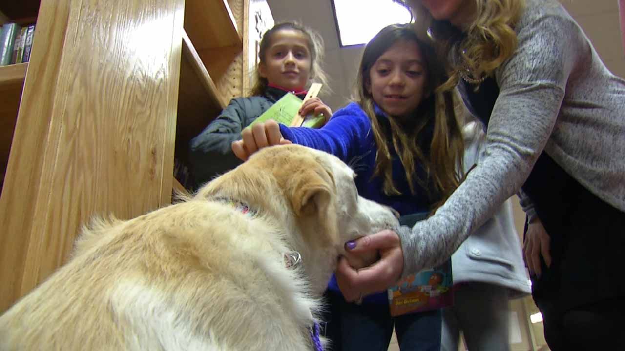 Therapy Dogs Helping Students At Jenks Southeast Elementary