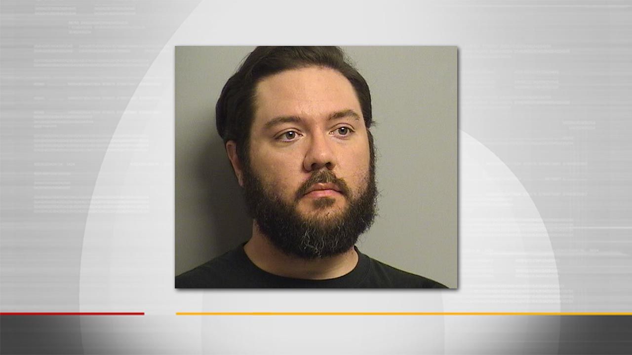 Owasso Peeping Tom Suspect Pleads Guilty