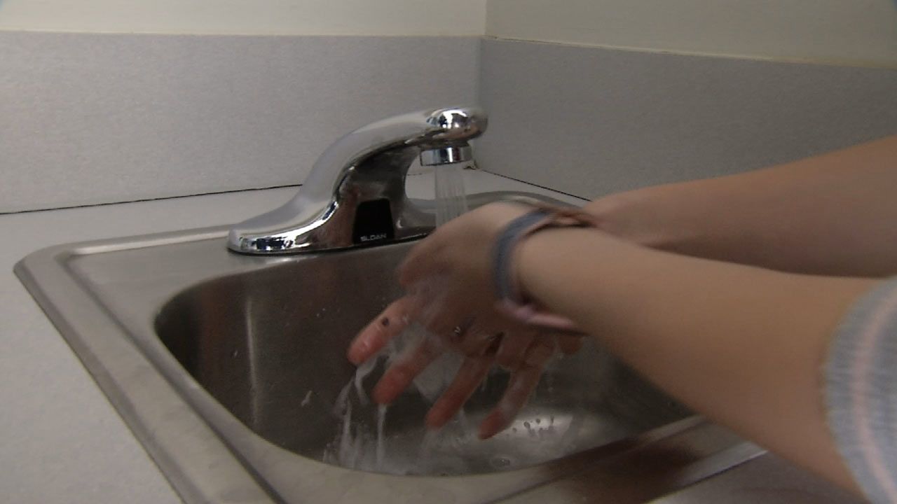 Experts Urge Caution As Flu Season Continues To Hit Oklahoma