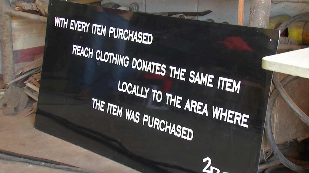 Collinsville Entrepreneur Using T-Shirt Company To Change Lives - News On 6