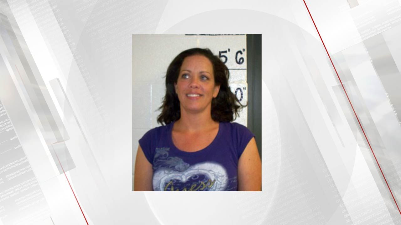 Mayes County Looking For Woman Who Dragged, Injured Deputy