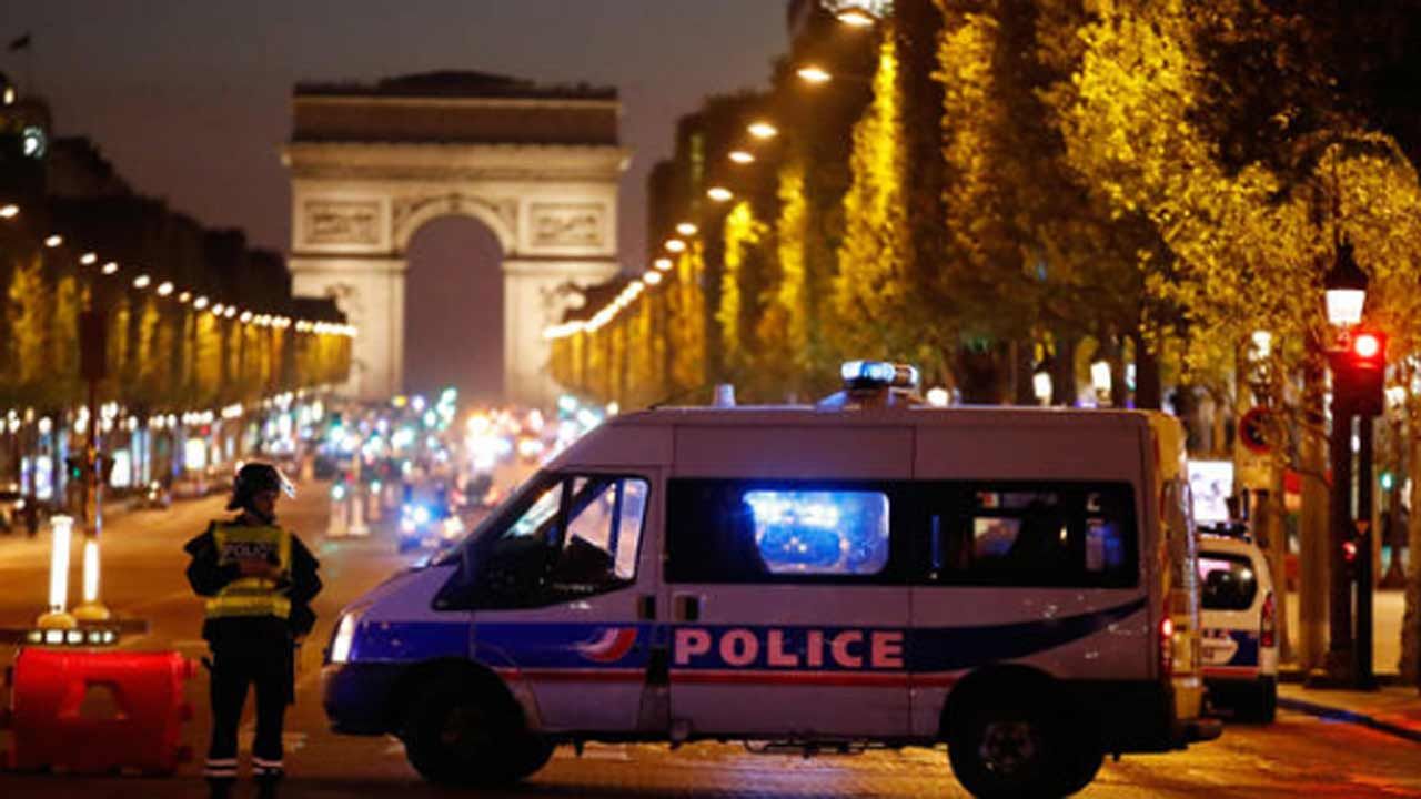 Paris Police Officer Killed In Shooting On Champs-Elysees
