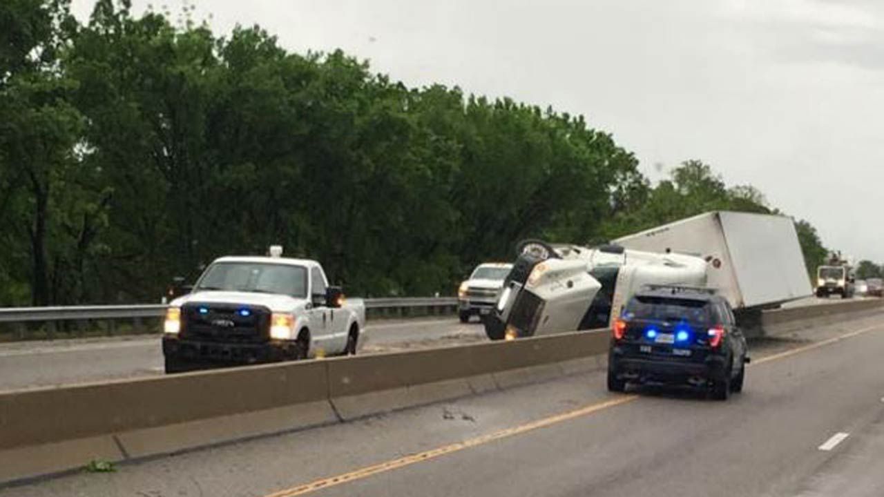 Truck Wreck Stops Traffic On Turner Turnpike