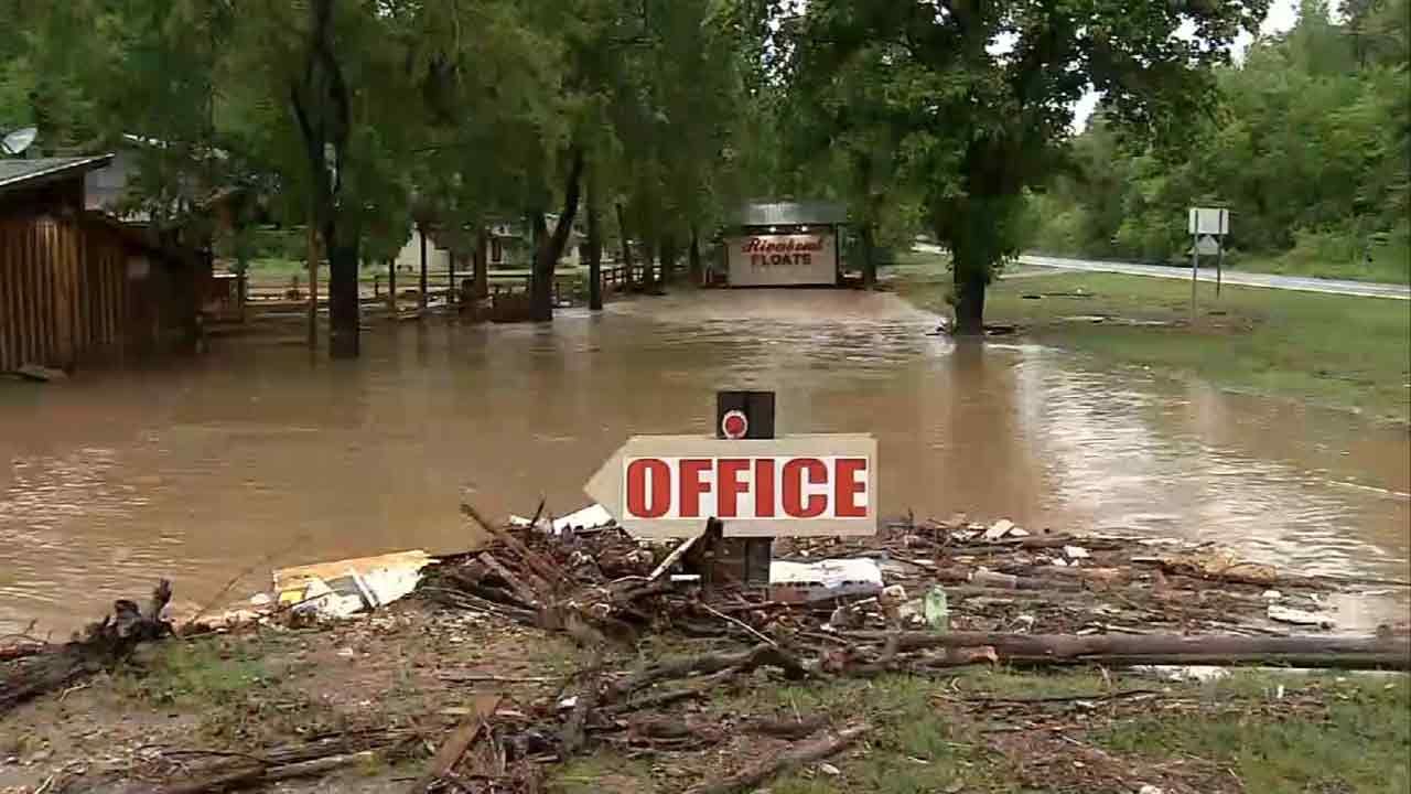 Red Cross Shelters Offer Refuge For Oklahoma Flood Victims