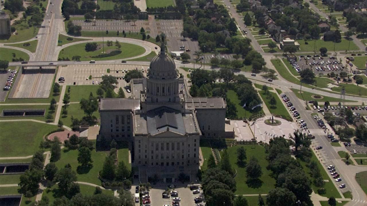 Oklahoma Budget Stalemate Raises Special Session Concerns