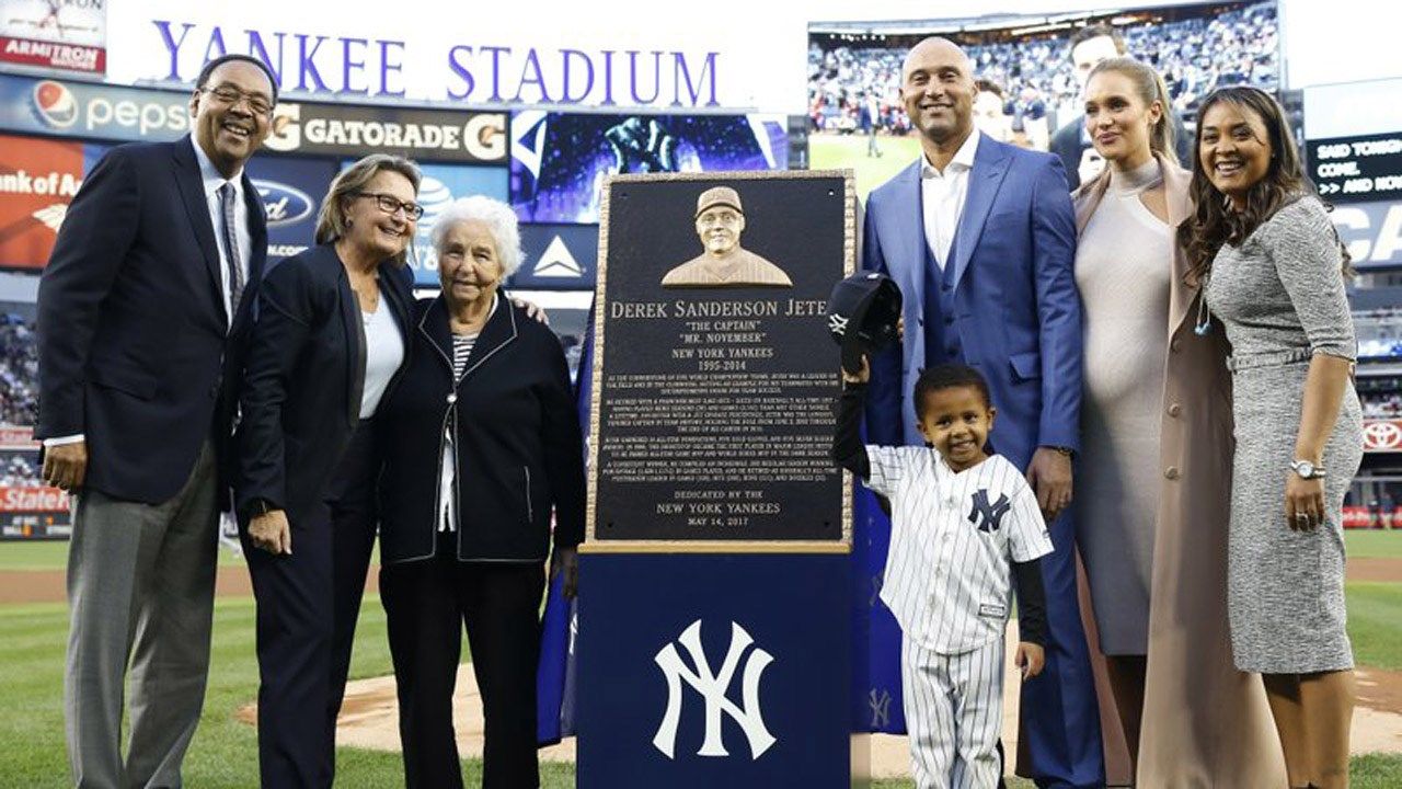Jeter's No. 2 Retired By Yanks; Monument Park Plaque Unveiled