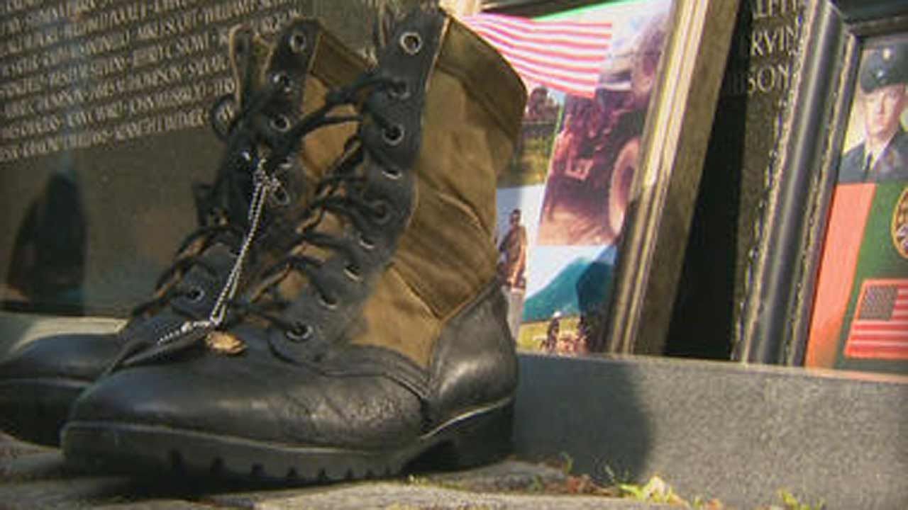 Mementos On The Wall: Remembering Vietnam Veterans