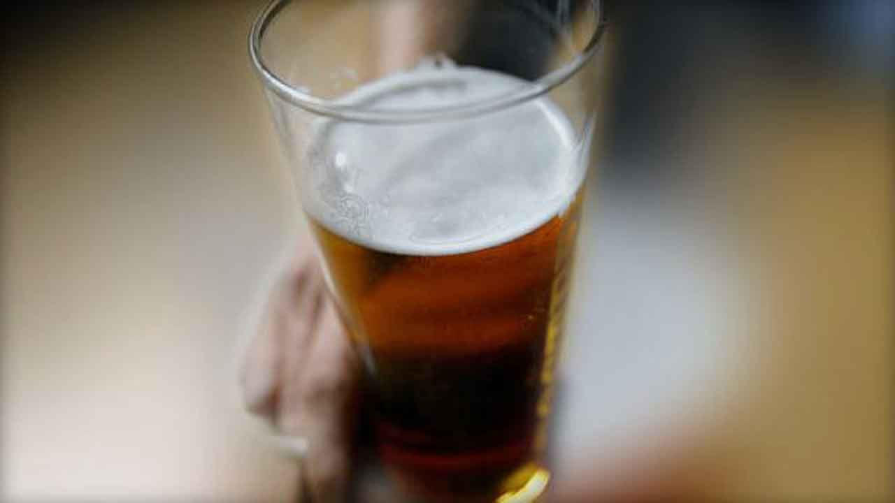 Governor Signs Bill Allowing Alcohol In Oklahoma Theaters