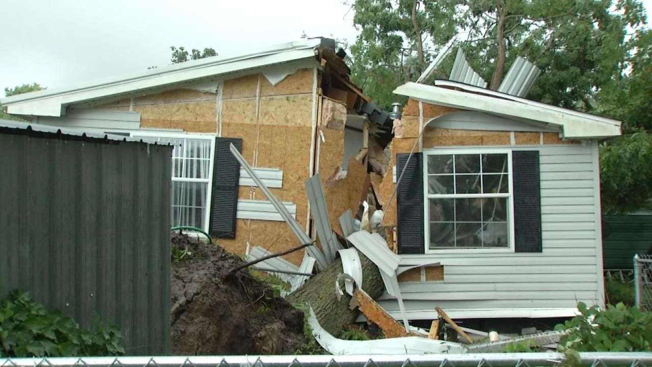 Webbers Falls, Gore Residents Cleaning Up Storm Damage