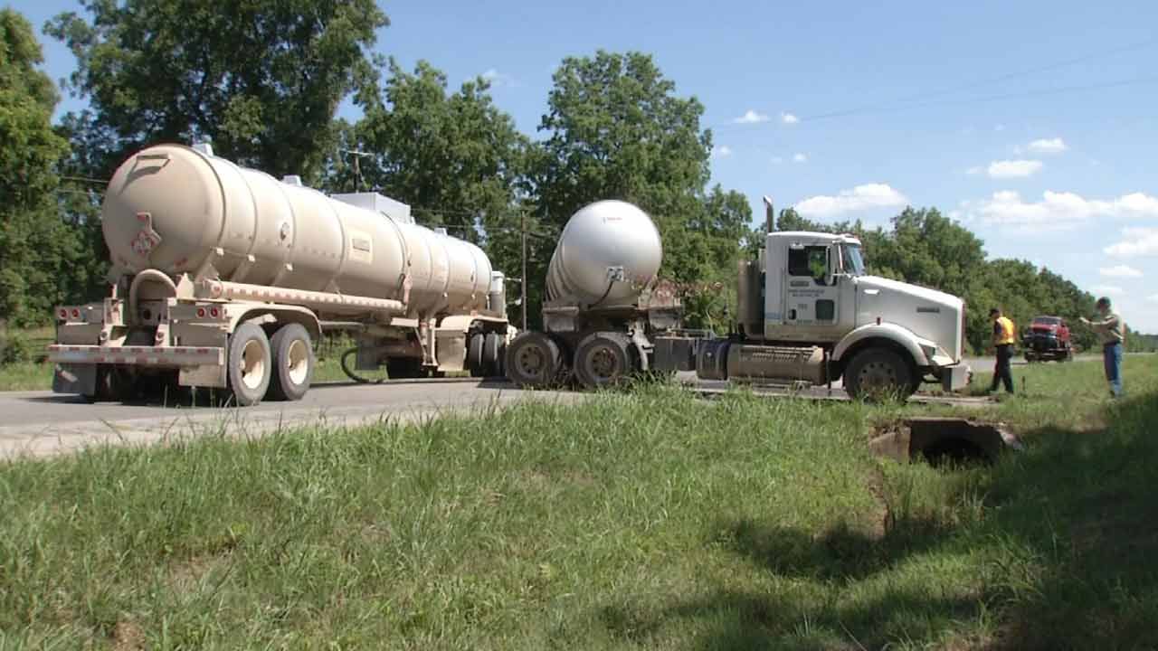 Tanker Wreck Closes Highway 11 Near Skiatook