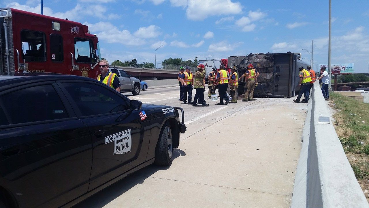 Overturned Garbage Truck Causes Slowdown On Tulsa's IDL
