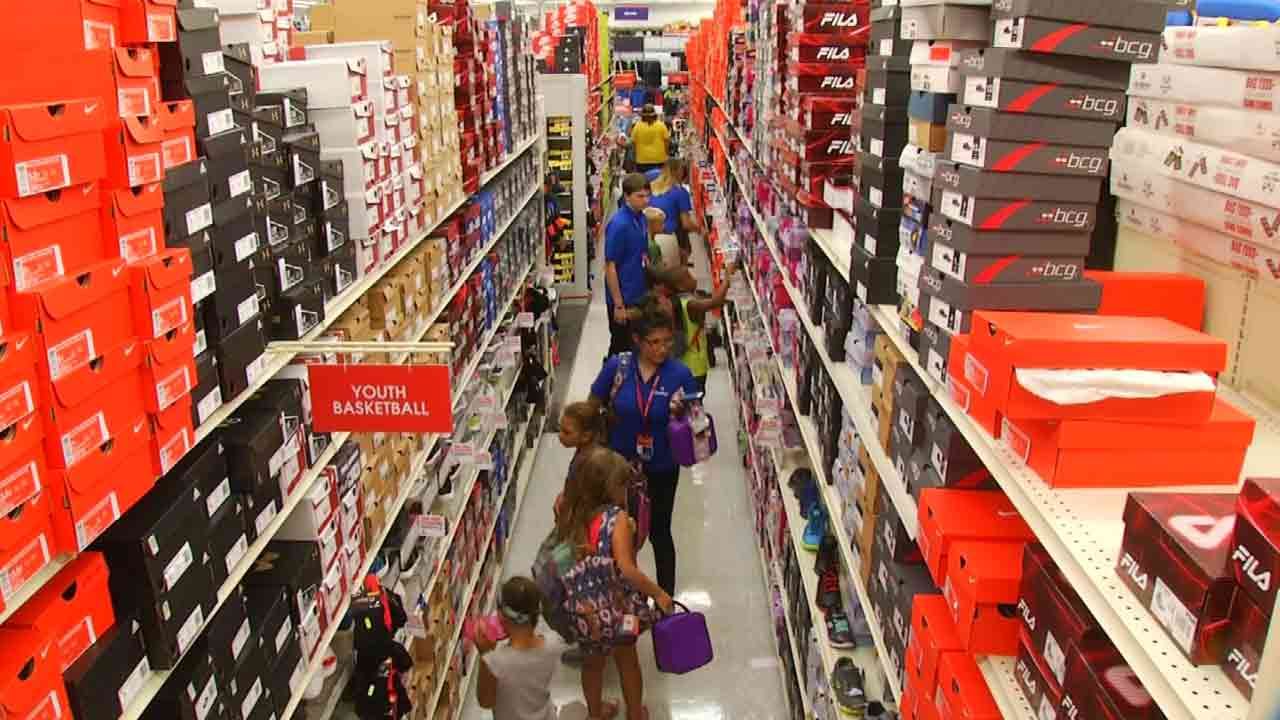 Tulsa Students Back To School Shopping Let Loose In Academy