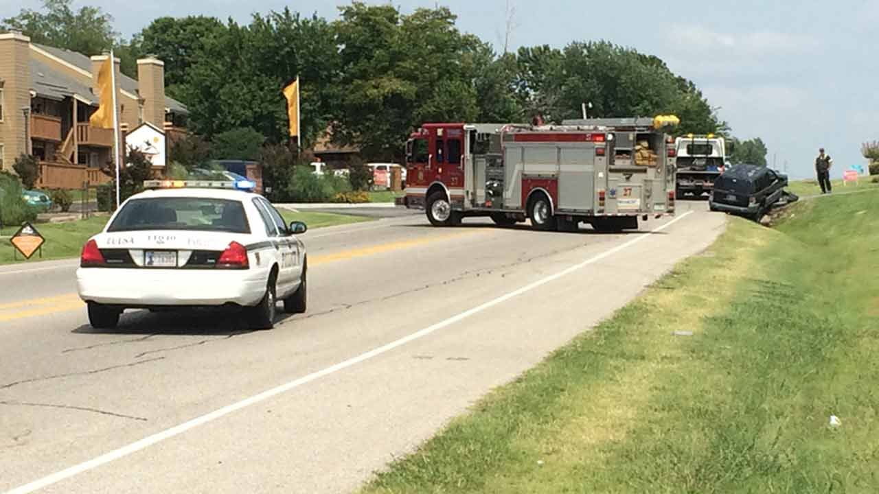 Driver Arrested At Scene Of Two-Vehicle Tulsa Crash