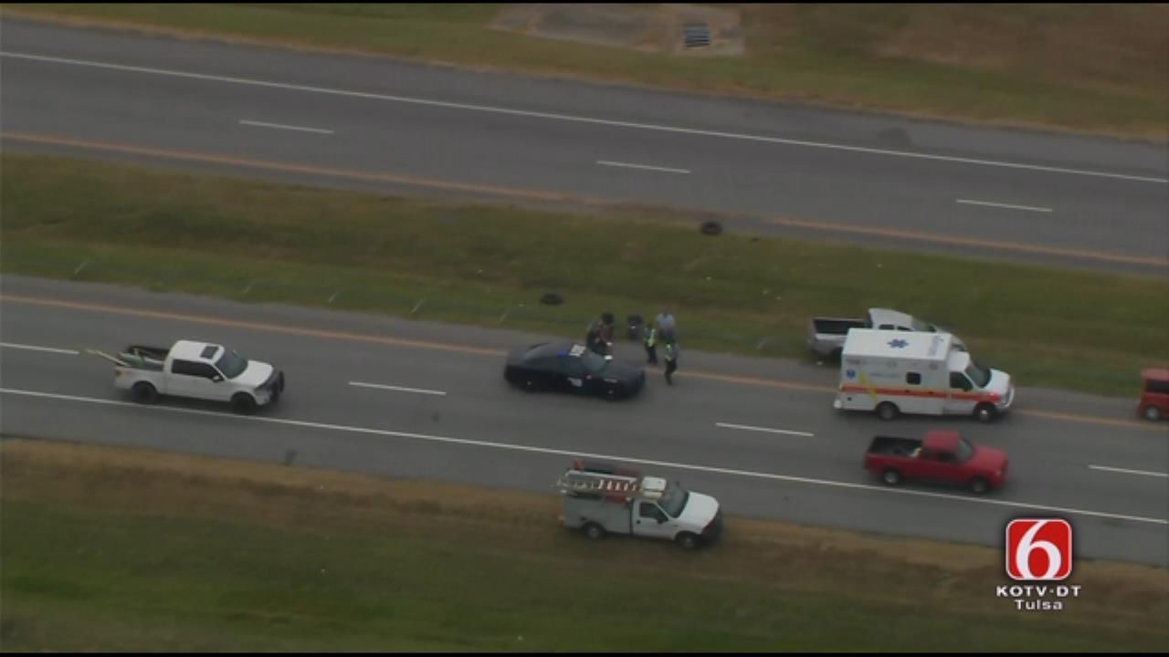 One Dead In Crash On Will Rogers Turnpike In Rogers County