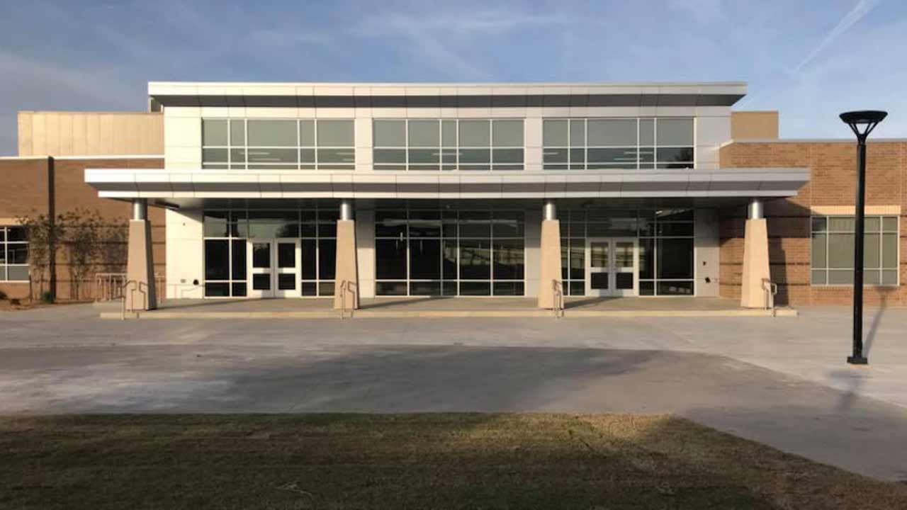 Broken Arrow School Completes High School Addition