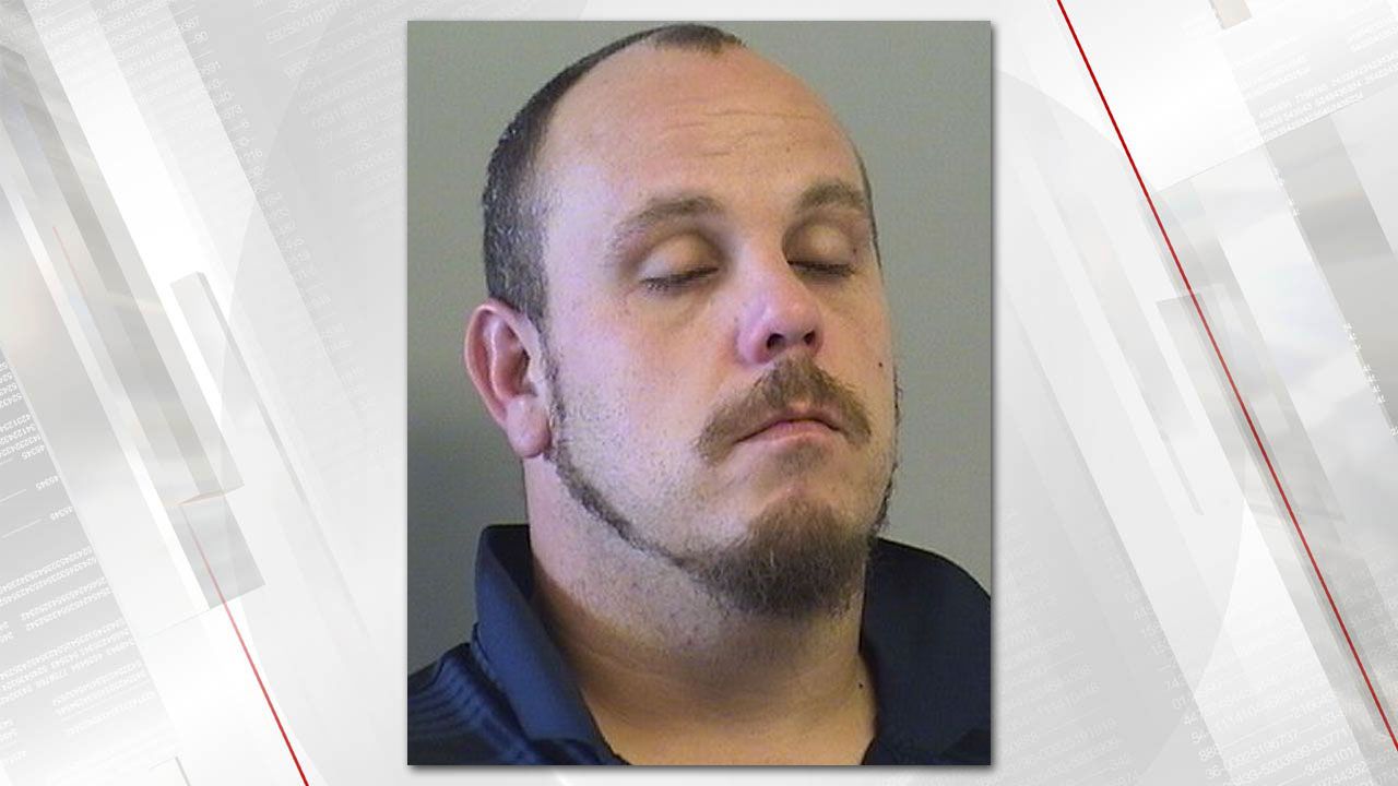 Tulsa Man Exposes Himself To QT Employee