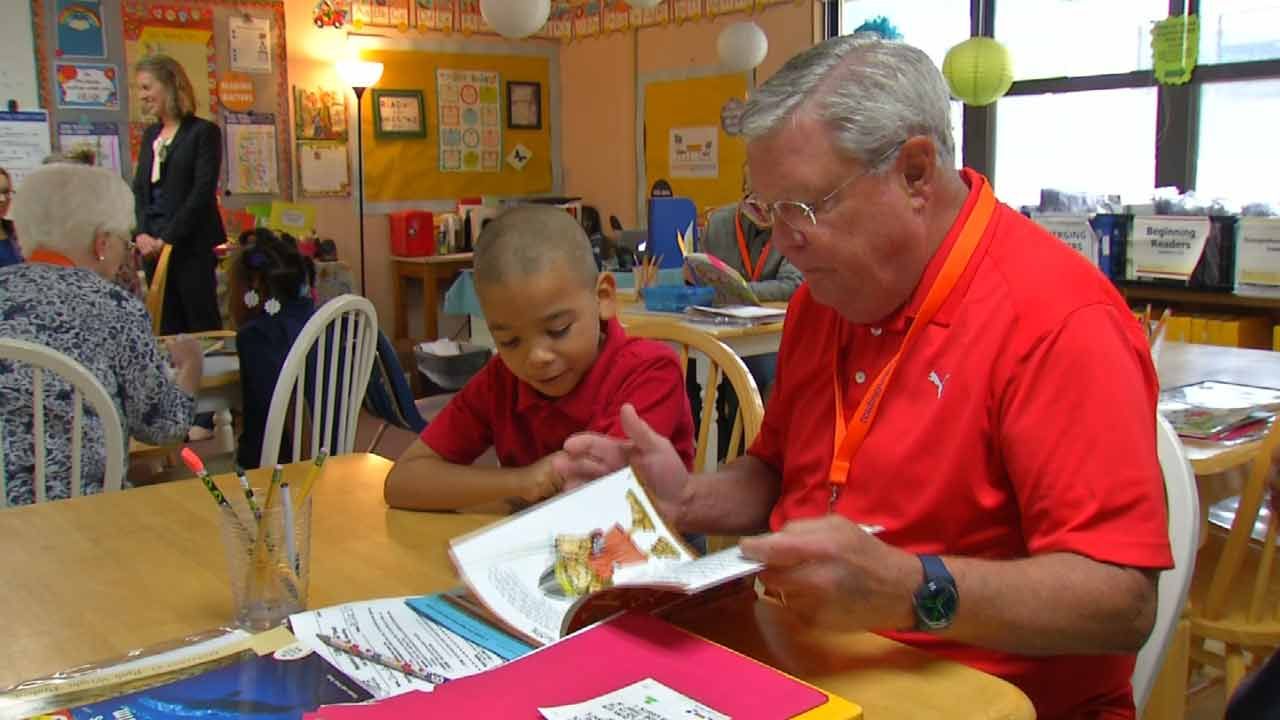 Reading Partners Needs Volunteers To Help Tulsa Students