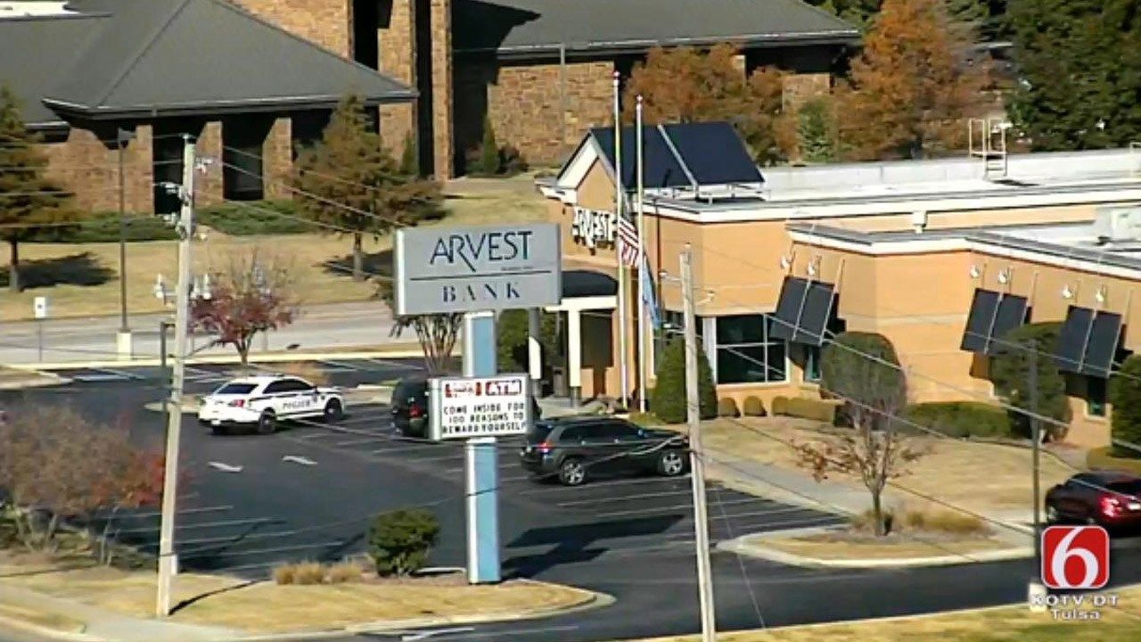 Police Investigating Tulsa Bank Robbery