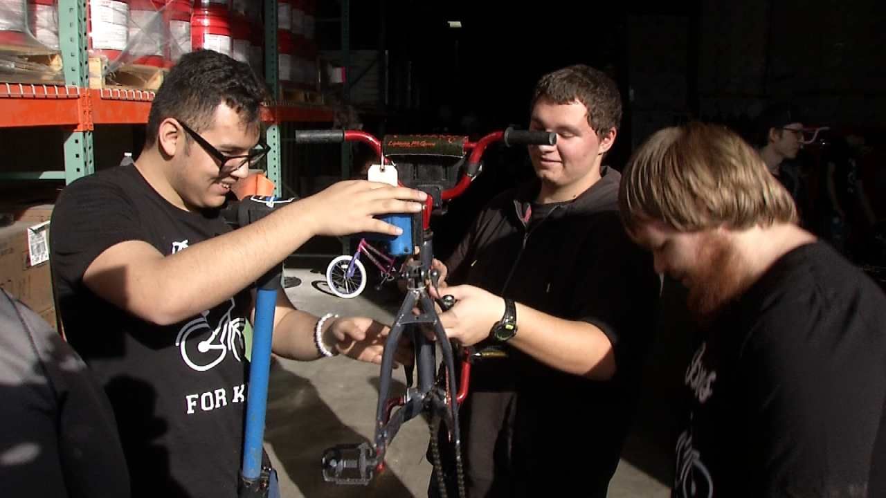 Union Students Help Fix Bikes, Build Memories For Less Fortunate
