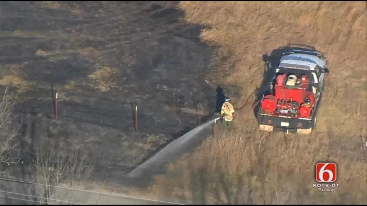 Kellyville Firefighters Battle Small Grass Fire