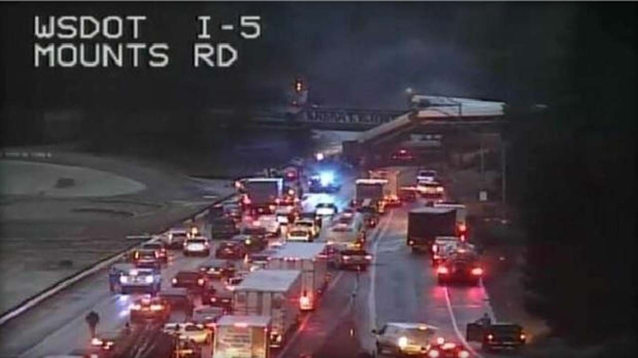 Amtrak Train Derails In Washington; Fatalities Reported