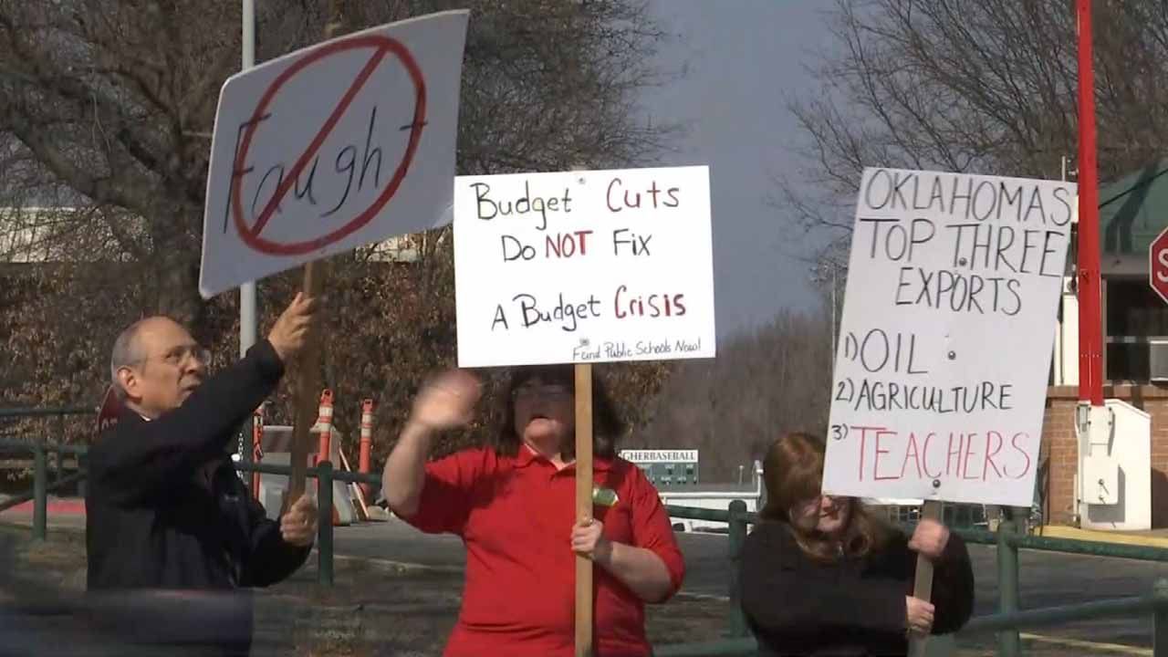 'I Wasn't Expecting To Make A 1990 Salary In 2018,' Muskogee Teacher Says